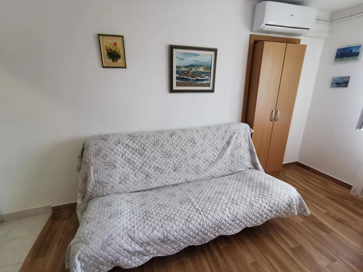 Apartments With A Parking Space Novi Vinodolski - 18855 0*,  Croatia